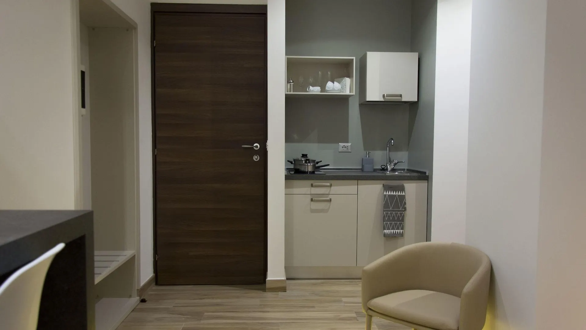 Aparthotel Durini Milan