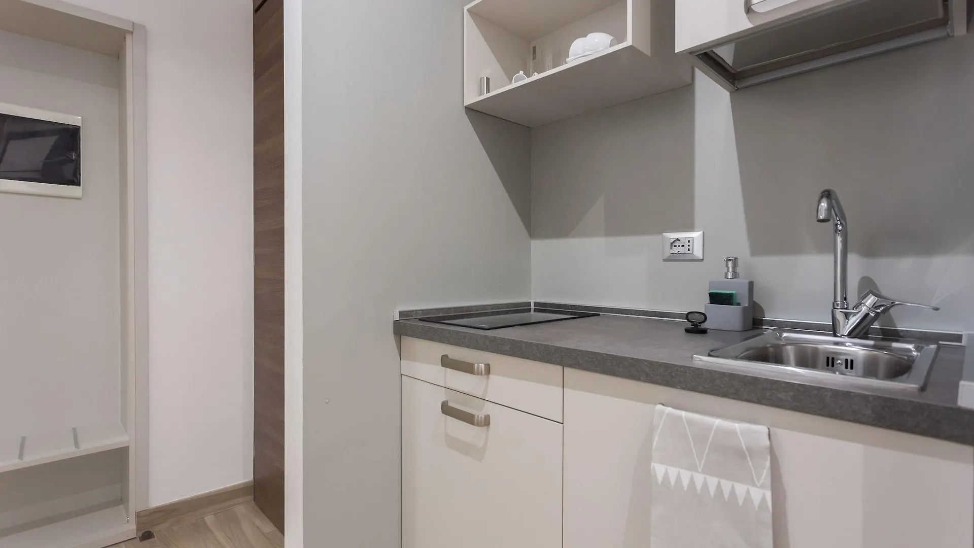 Aparthotel Durini Milano İtalya