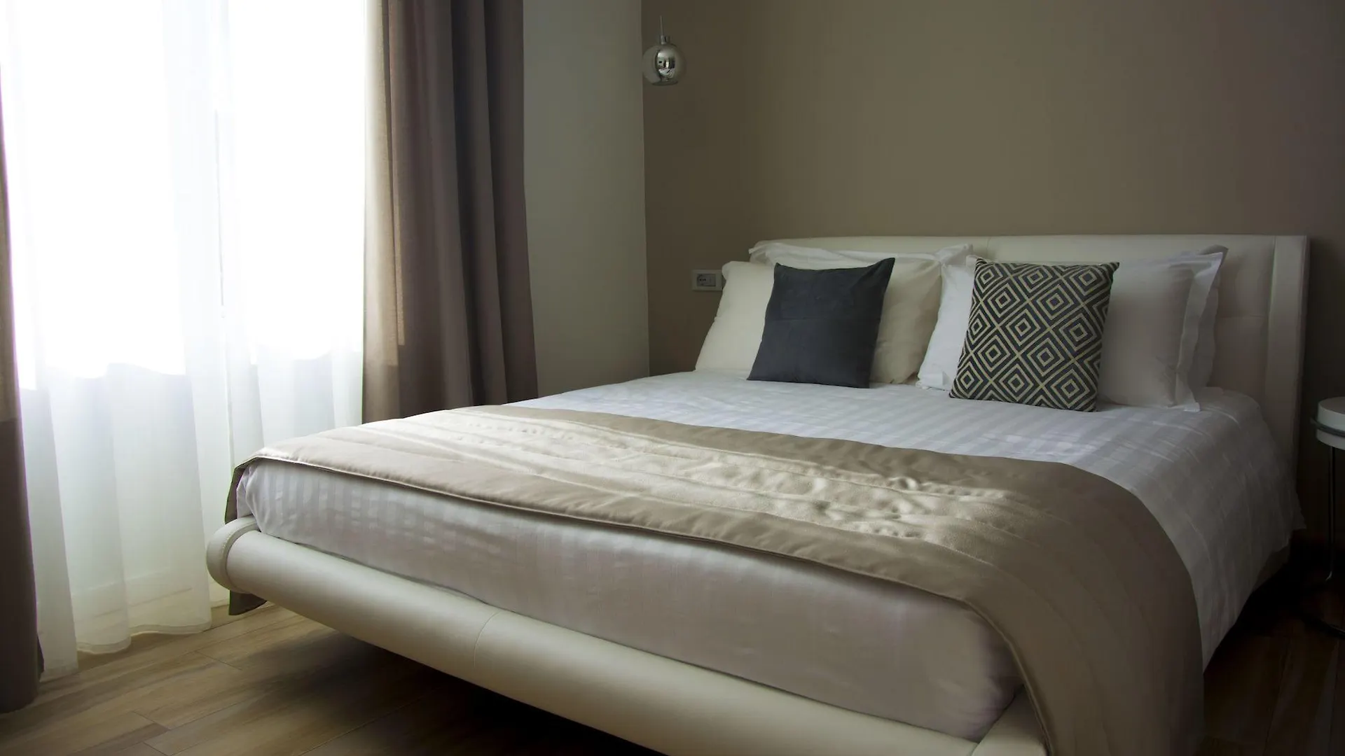 Aparthotel Durini Milan Italy