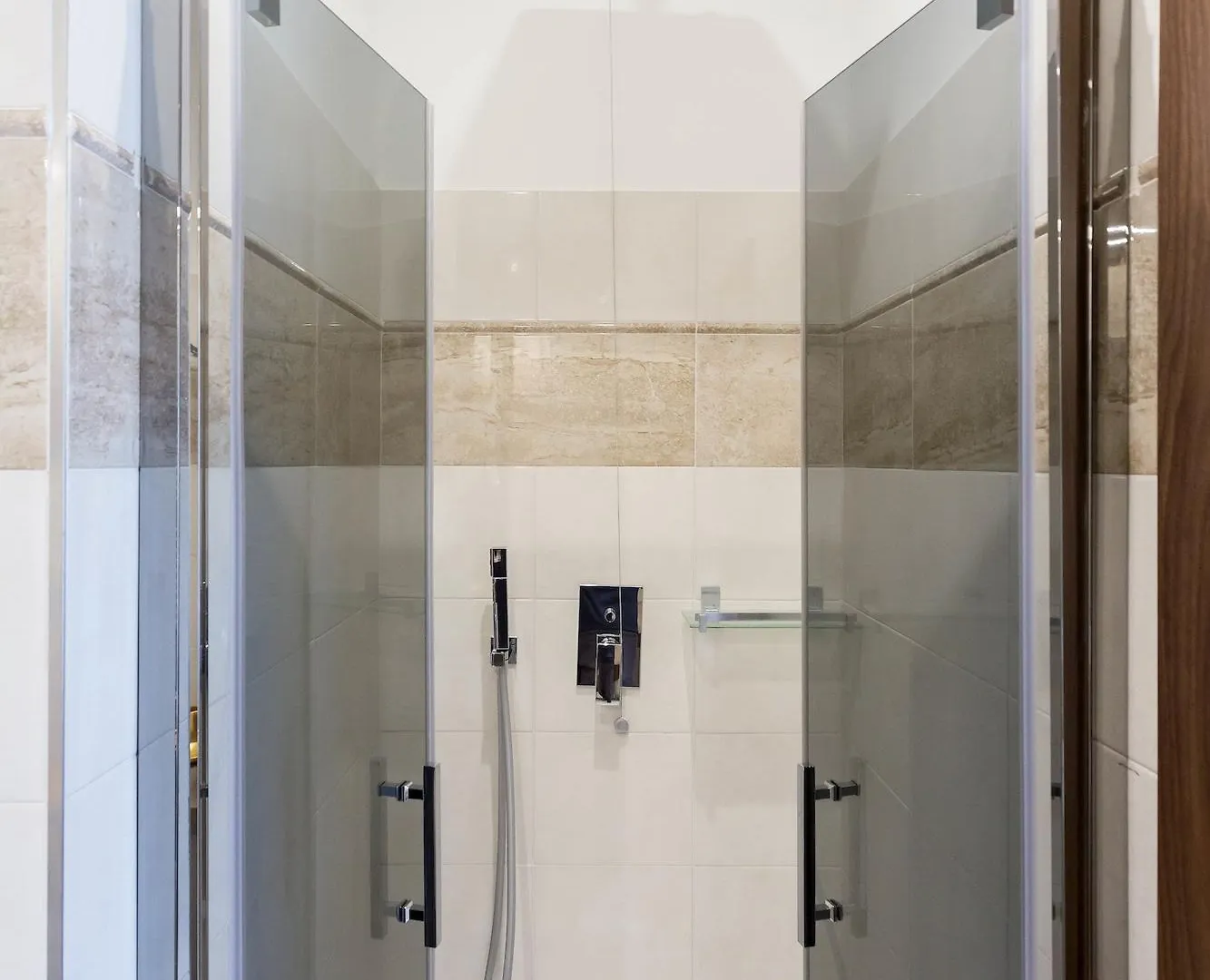 Aparthotel Durini Milan