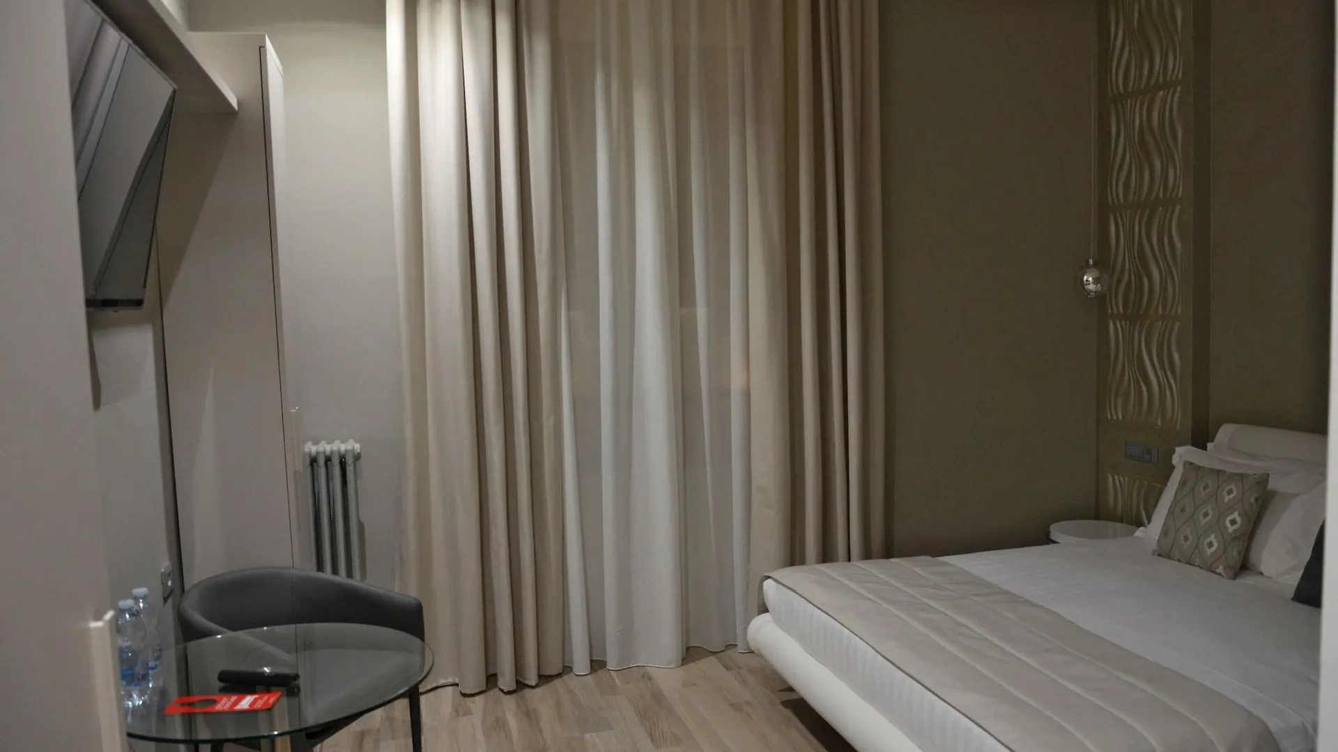 Aparthotel Durini Milan