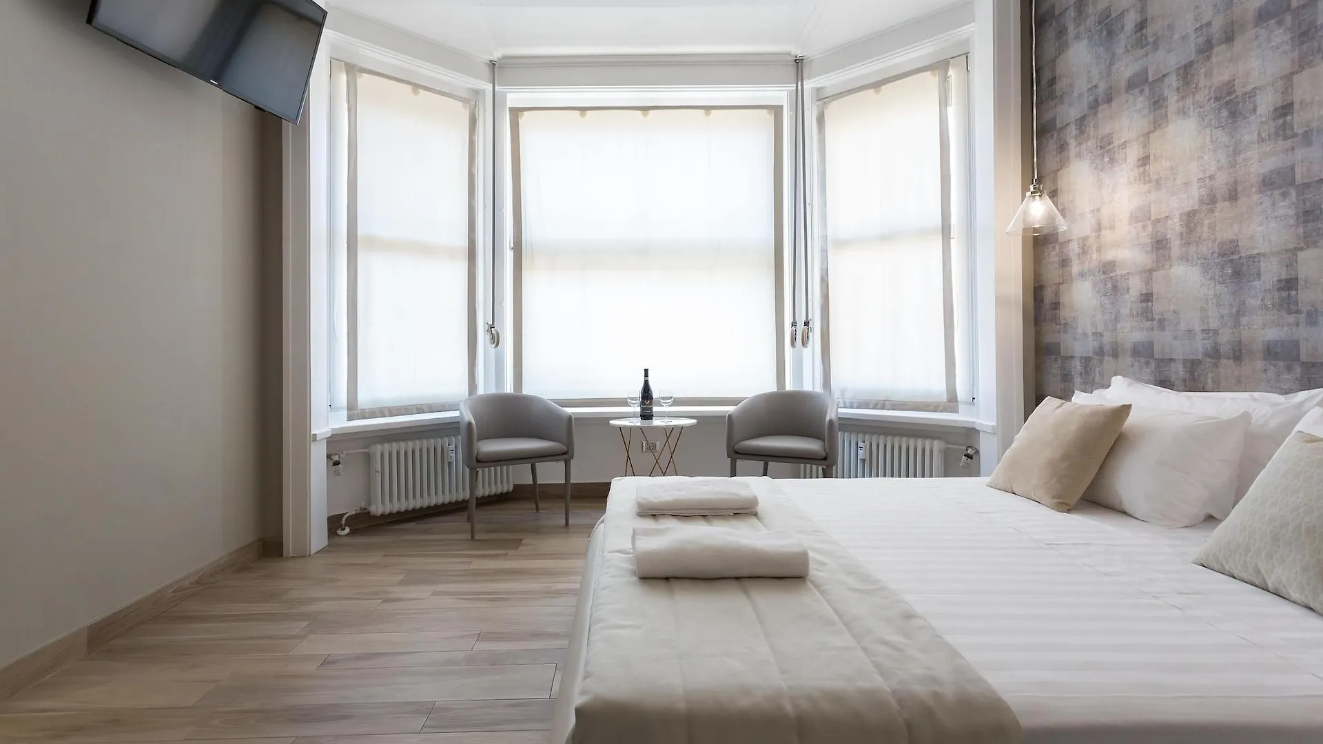 Aparthotel Durini Milan 2*,