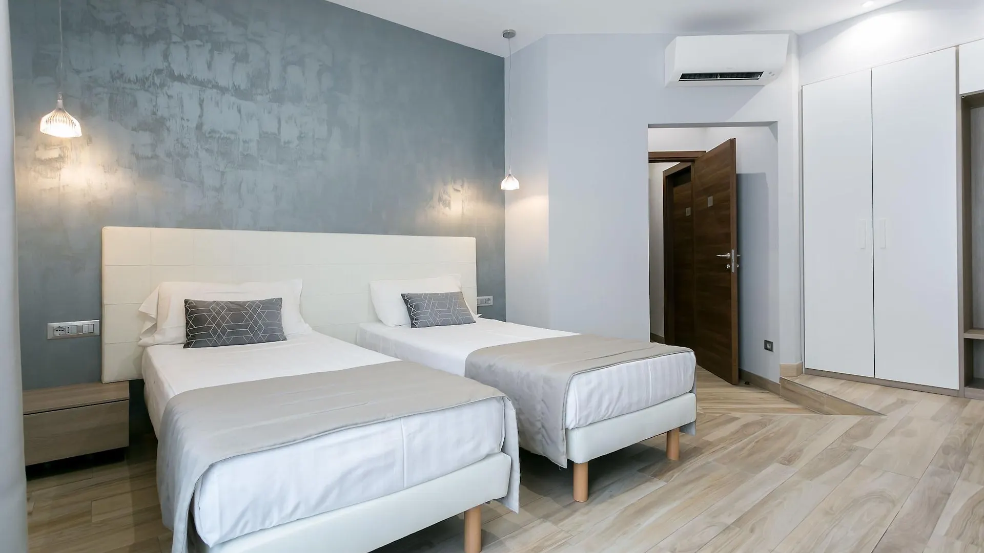Aparthotel Durini Milan