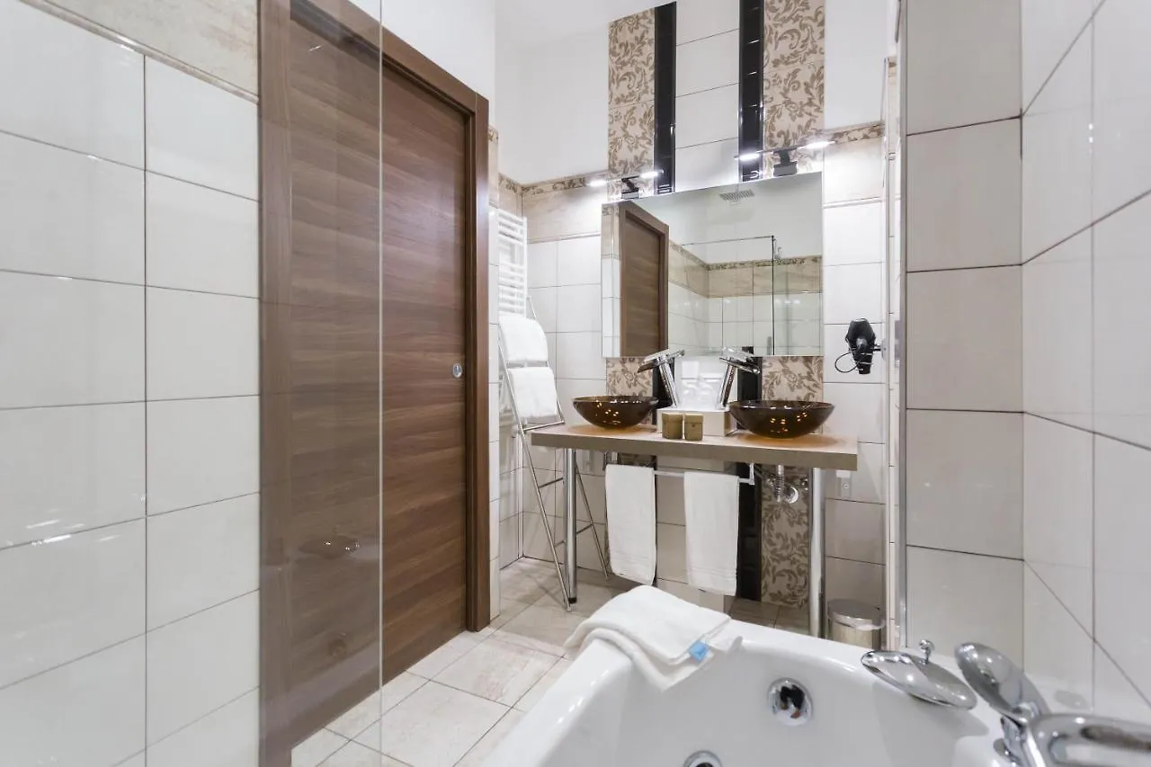 Aparthotel Durini Milan