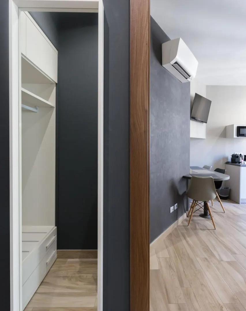 Aparthotel Durini Milan